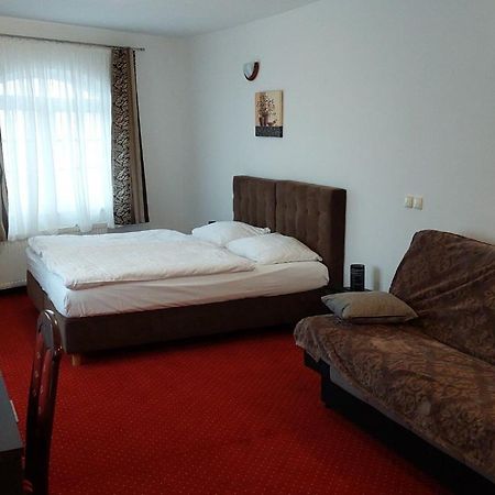 Hotel Orion Ivanec Bagian luar foto